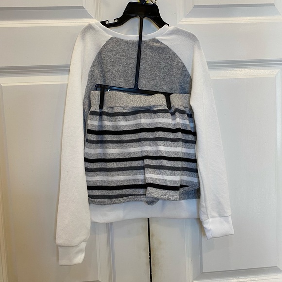 BCBG Girls Insta-cozy 2 piece set NWT - Picture 2 of 7